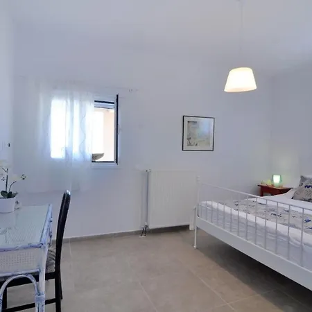 With 5 Bedrooms In Mpastouni With Wonderful Sea View Private Pool Enclosed Garden 9 Km From The Beach Kastanéa