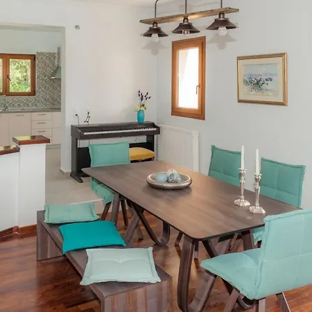 With 5 Bedrooms In Mpastouni With Wonderful Sea View Private Pool Enclosed Garden 9 Km From The Beach