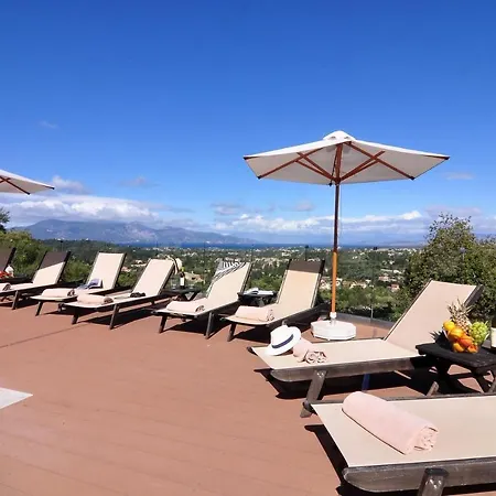 ヴィラ With 5 Bedrooms In Mpastouni With Wonderful Sea View Private Pool Enclosed Garden 9 Km From The Beach